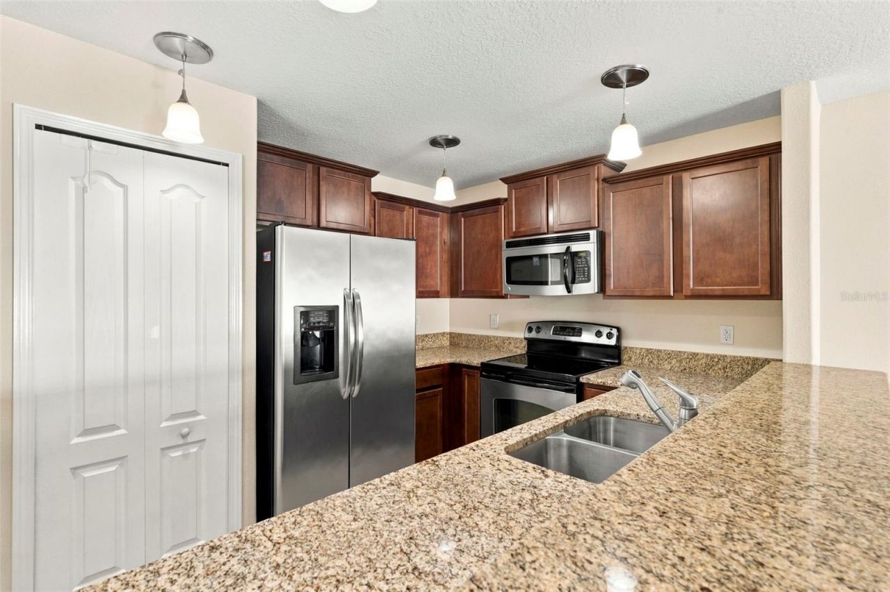 9726 Trumpet Vine Loop, Trinity, FL 34655 Photo