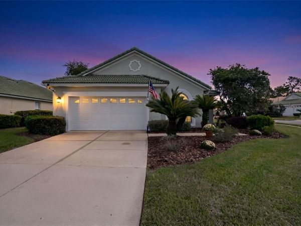 338 FOXHILL DRIVE , DEBARY, FL 32713