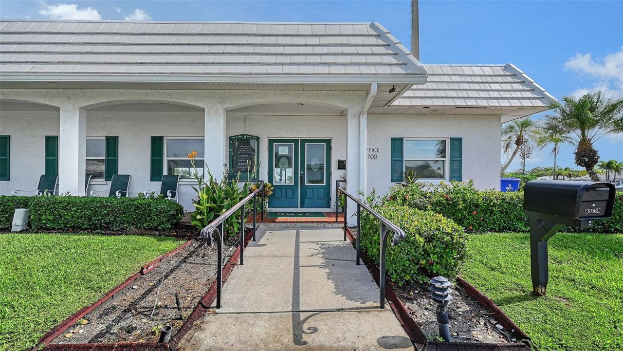 693 Spanish Drive N, Unit 24, Longboat Key, FL 34228 Photo