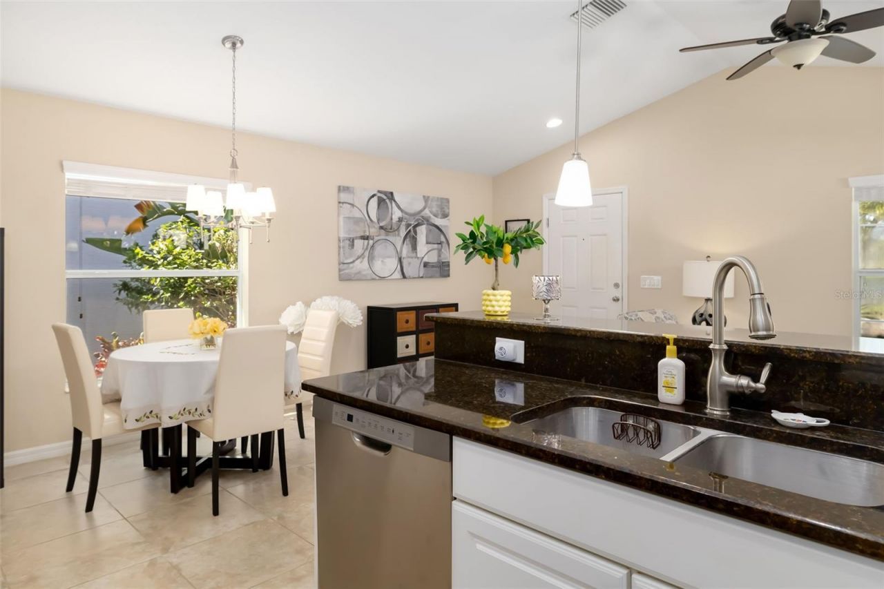 6417 Pine Breeze Run, Sarasota, FL 34243 Photo