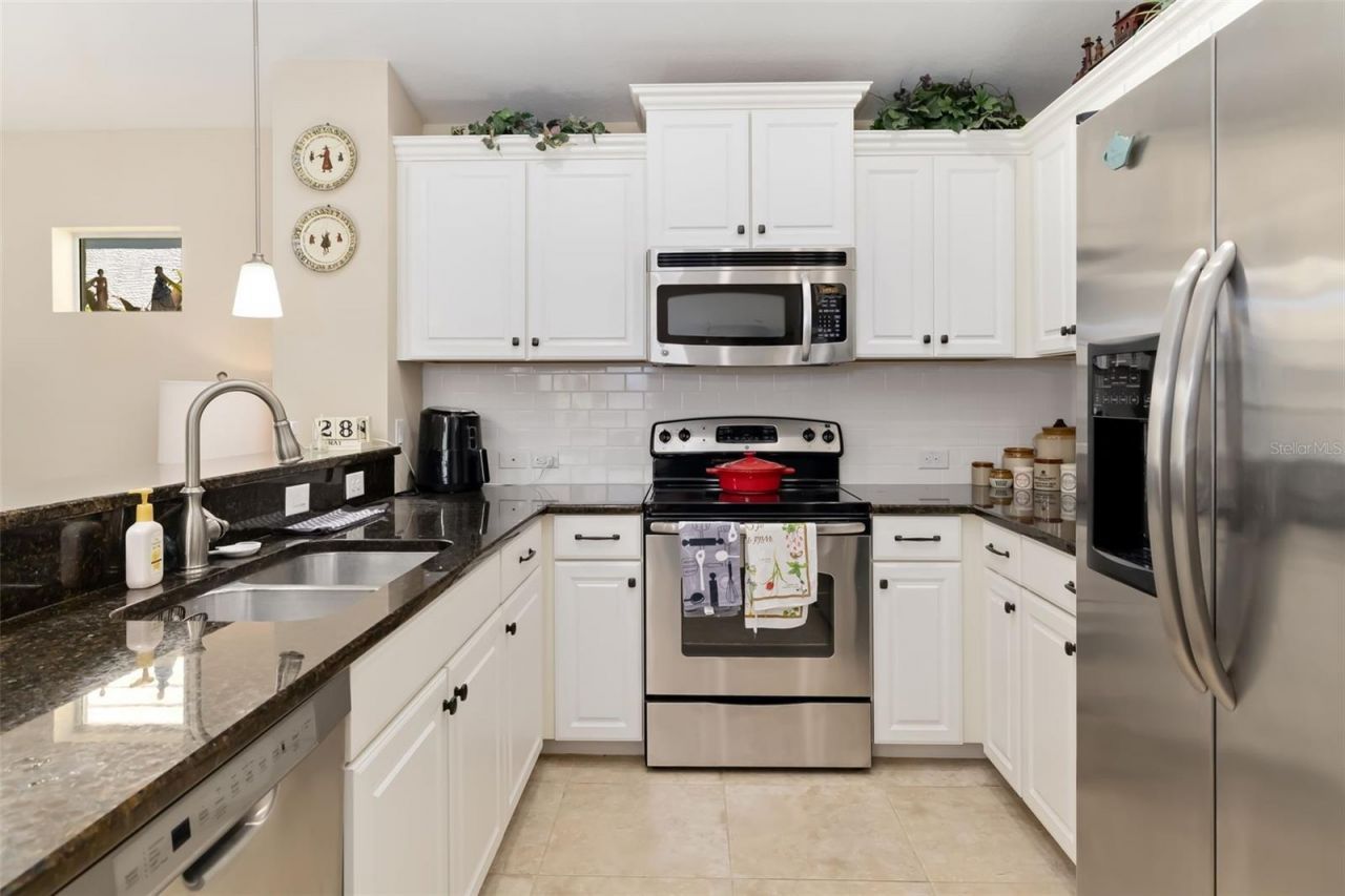 6417 Pine Breeze Run, Sarasota, FL 34243 Photo