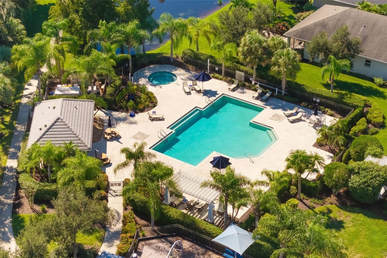 6417 Pine Breeze Run, Sarasota, FL 34243 Photo