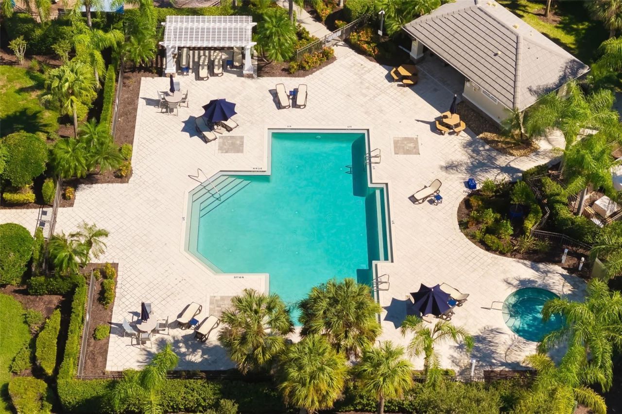 6417 Pine Breeze Run, Sarasota, FL 34243 Photo