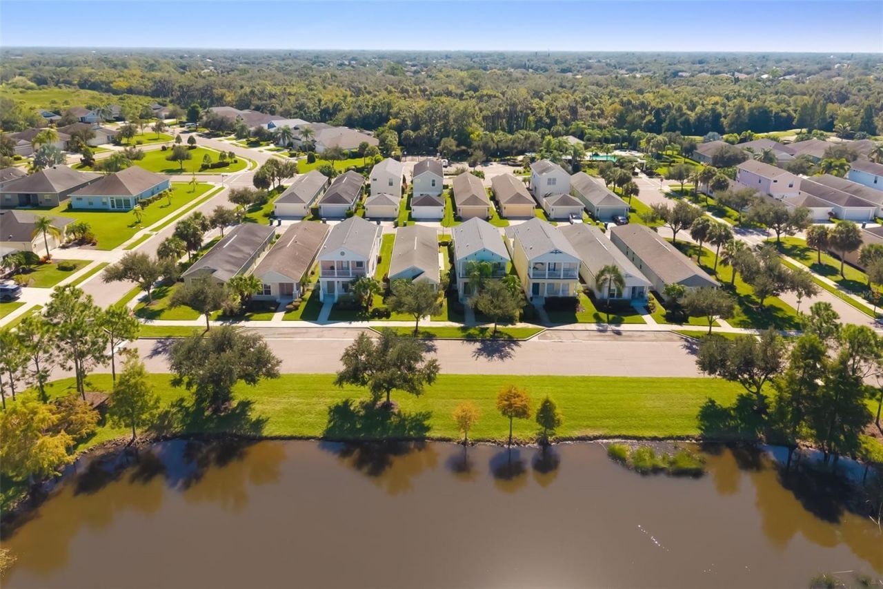 6417 Pine Breeze Run, Sarasota, FL 34243 Photo