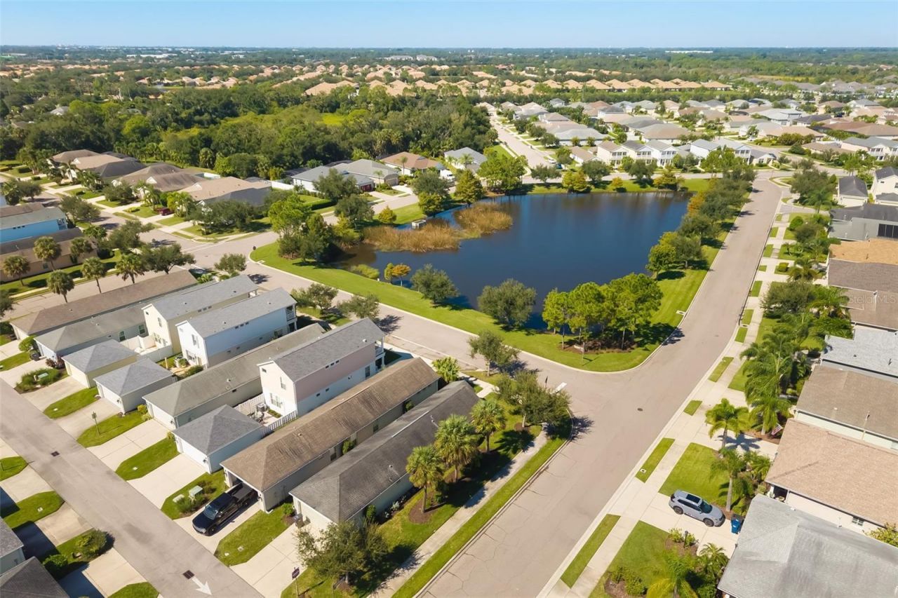 6417 Pine Breeze Run, Sarasota, FL 34243 Photo