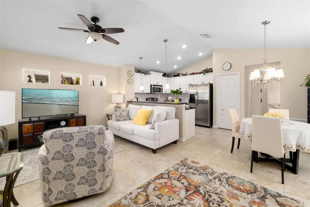 6417 Pine Breeze Run, Sarasota, FL 34243 Photo