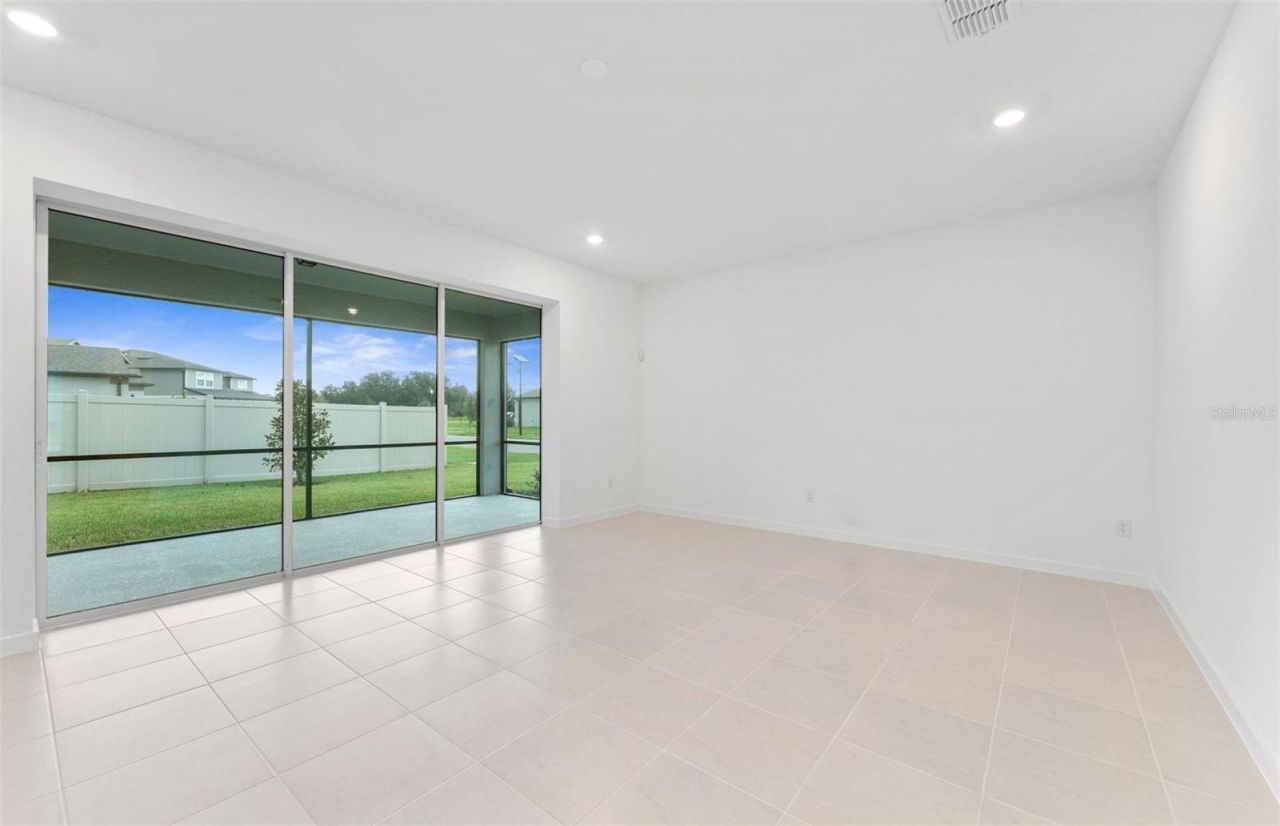 37231 Clinch Circle , Zephyrhills, FL 33540 Photo