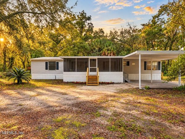 300 E KANSAS Street, Florahome, FL 32140