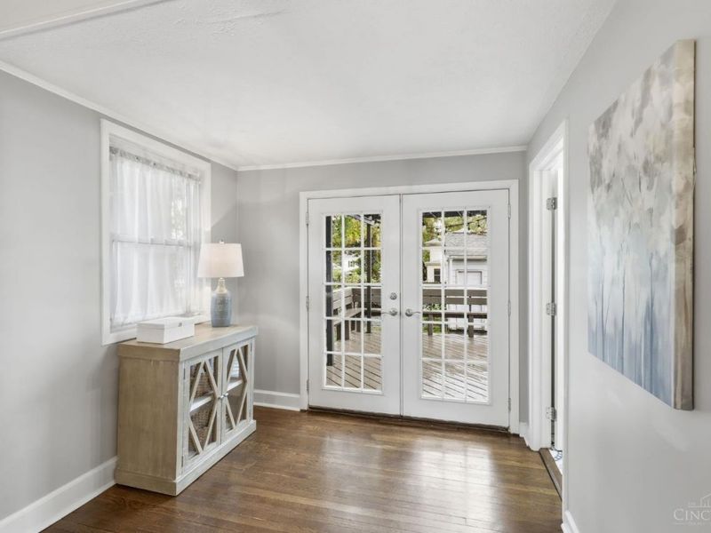 1947 Mears Avenue, Cincinnati, OH 45230 Photo 20