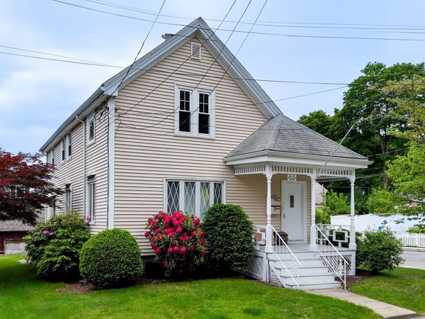 142 Dale St, Waltham, MA 02451