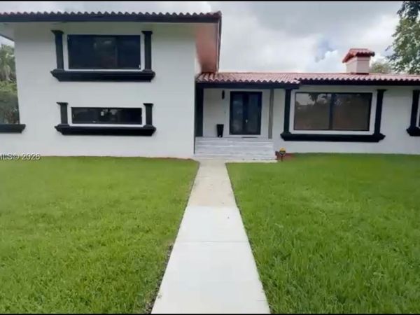 60 NW 143rd St, Miami, FL 33168