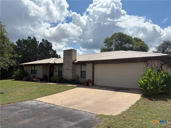 639 County Road 3081 , Lampasas, TX 76550
