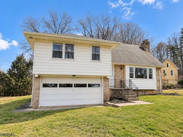 652 Carpentersville Rd, Pohatcong, NJ 08865