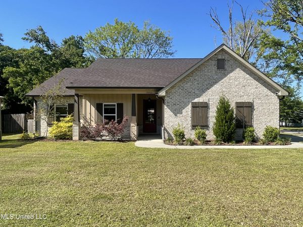 15300 Big Ridge Road, Biloxi, MS 39532