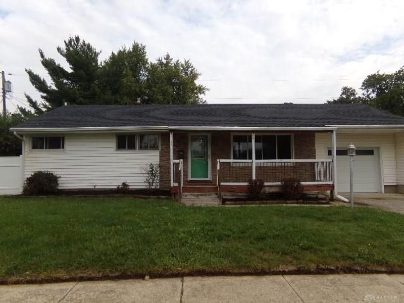 501 Van Tress Drive, Fairborn, OH 45324 Photo 1