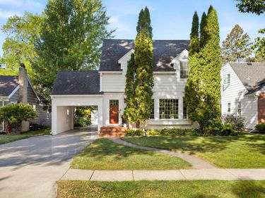 1617 9th Street S, Fargo, ND 58103