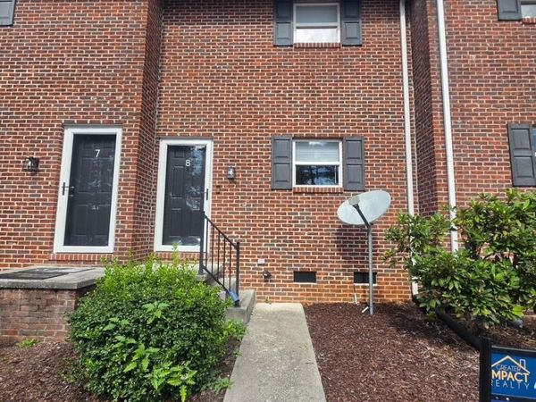201 Ron Royce Drive, Unit 7, Elizabethton, TN 37643