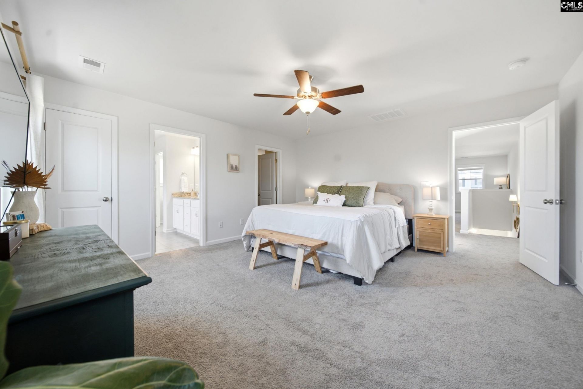 1045 Woodcreek Farms Road  Photo 11