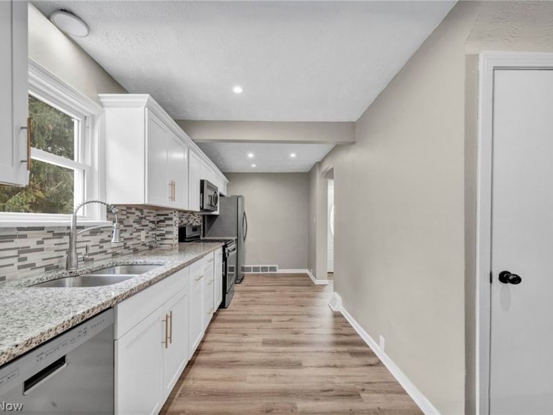 7623 Macedonia Road, Oakwood, OH 44146 Photo 17