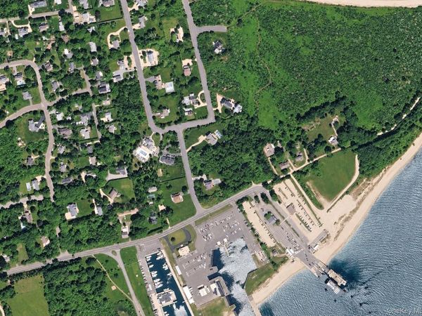 320 Lands End Road , Orient, NY 11957