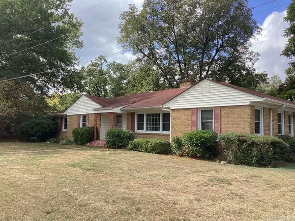1023 W Main , Prescott, AR 71857