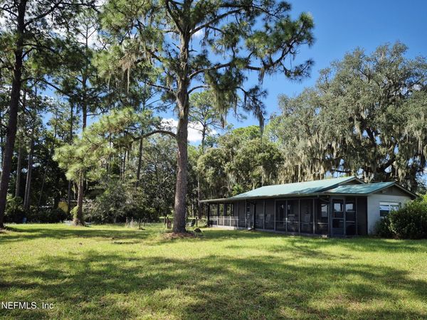 145 SILVER POND Road, Crescent City, FL 32112