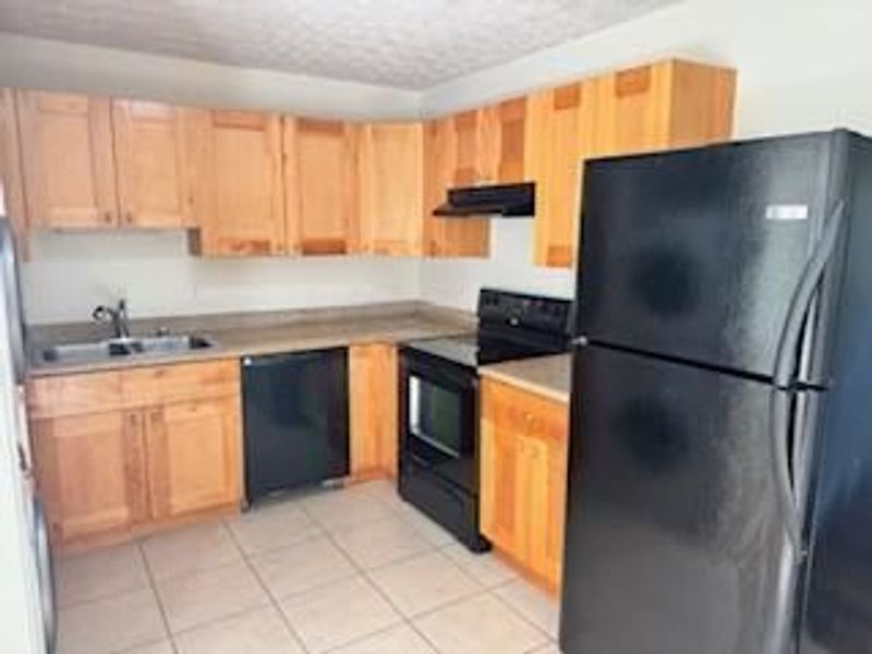 1610 Genoa Place , Columbus, OH 43227 Photo 5