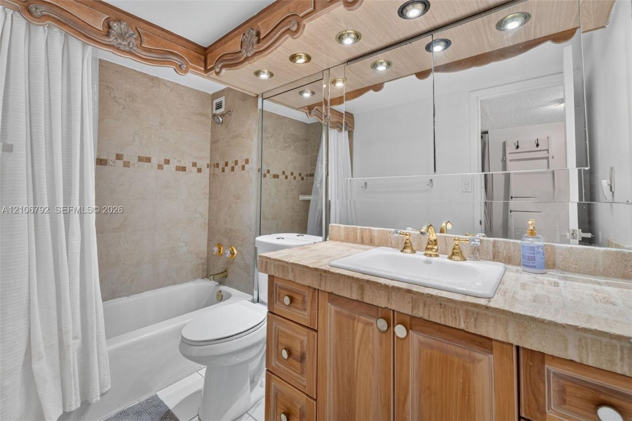 2030 S Ocean Dr , Unit 723, Hallandale Beach, FL 33009 Photo