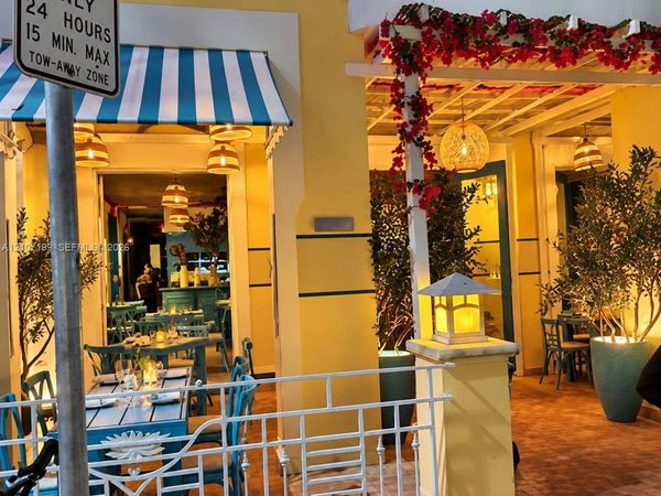 1228 Collins Ave , Miami Beach, FL 33139