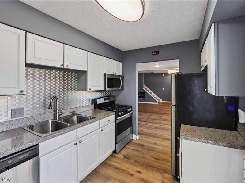 7373 Forsythia Lane, Northfield, OH 44067 Photo 8
