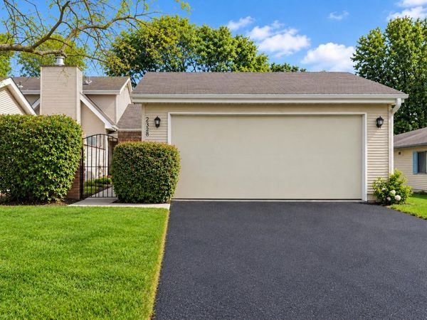 2328 Deerpath Drive W , Schererville, IN 46375