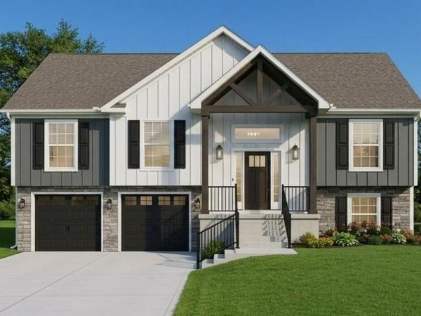521 Lemon Mint Drive, Raymore, MO 64083