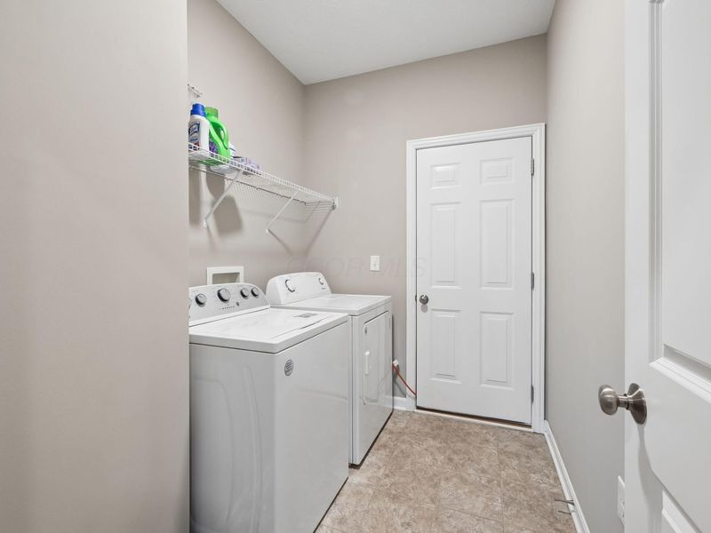 390 Hazeltine Loop, Commercial Point, OH 43116 Photo 33