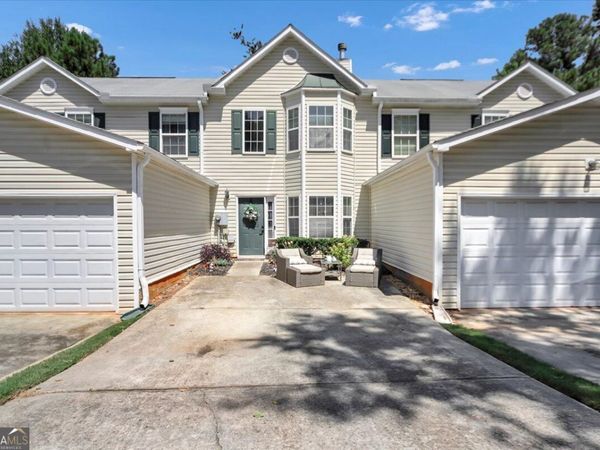 4625 Crawford Oaks Drive, Oakwood, GA 30566