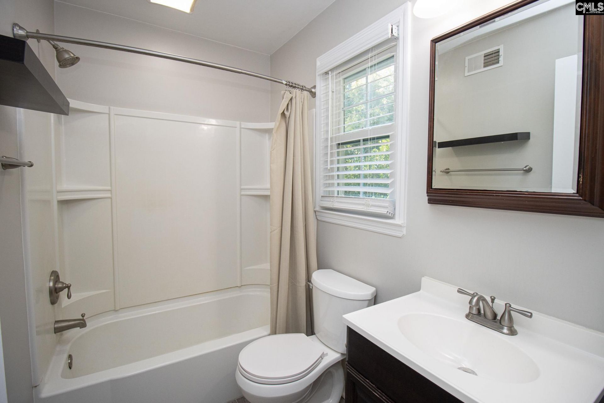 1521 Lonsford Drive  Photo 14
