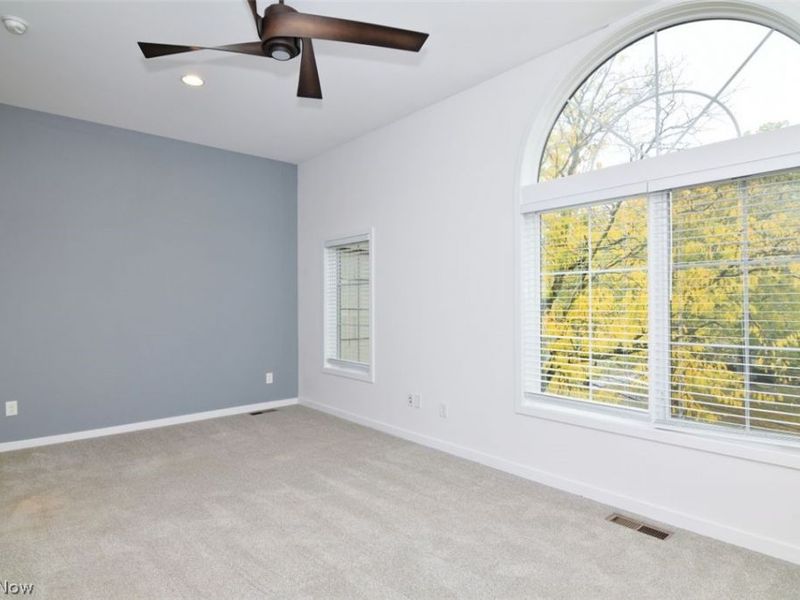 11609 Lake Avenue, Cleveland, OH 44102 Photo 22