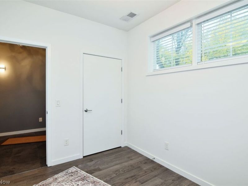 11609 Lake Avenue, Cleveland, OH 44102 Photo 35