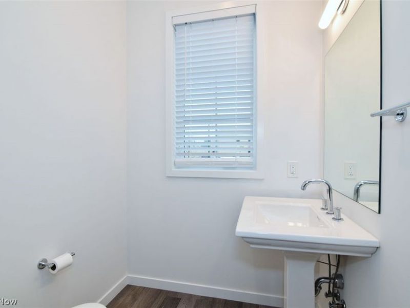 11609 Lake Avenue, Cleveland, OH 44102 Photo 9