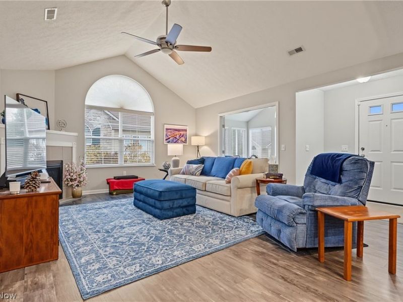 1938 Fairways Drive, Streetsboro, OH 44241 Photo 2
