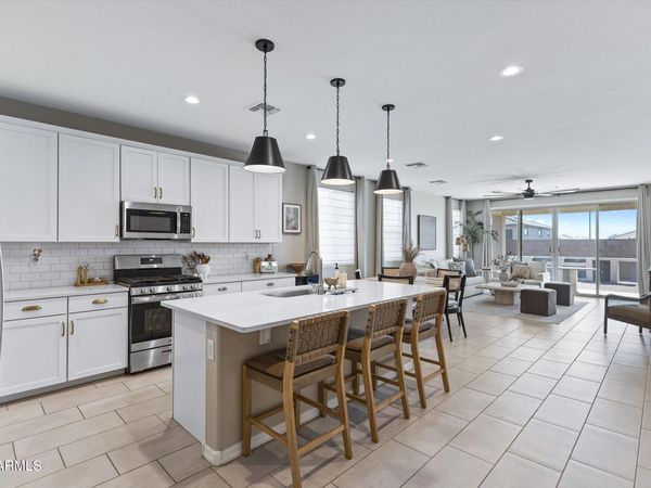 18599 W EL CORTEZ Place, Wittmann, AZ 85361