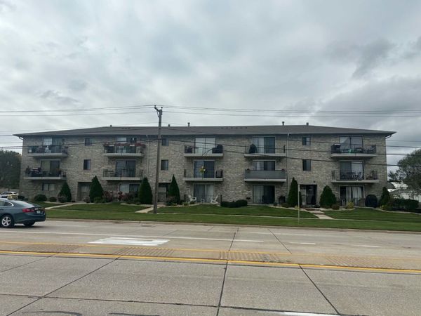 10936 S Central Avenue , Unit 3B, Chicago Ridge, IL 60415