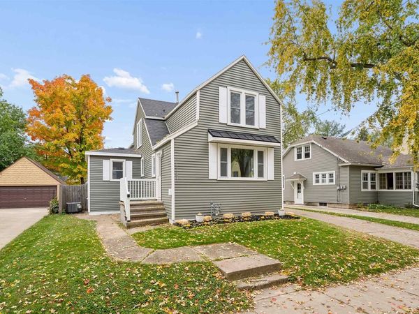 1131 W WINNEBAGO STREET, Appleton, WI 54914