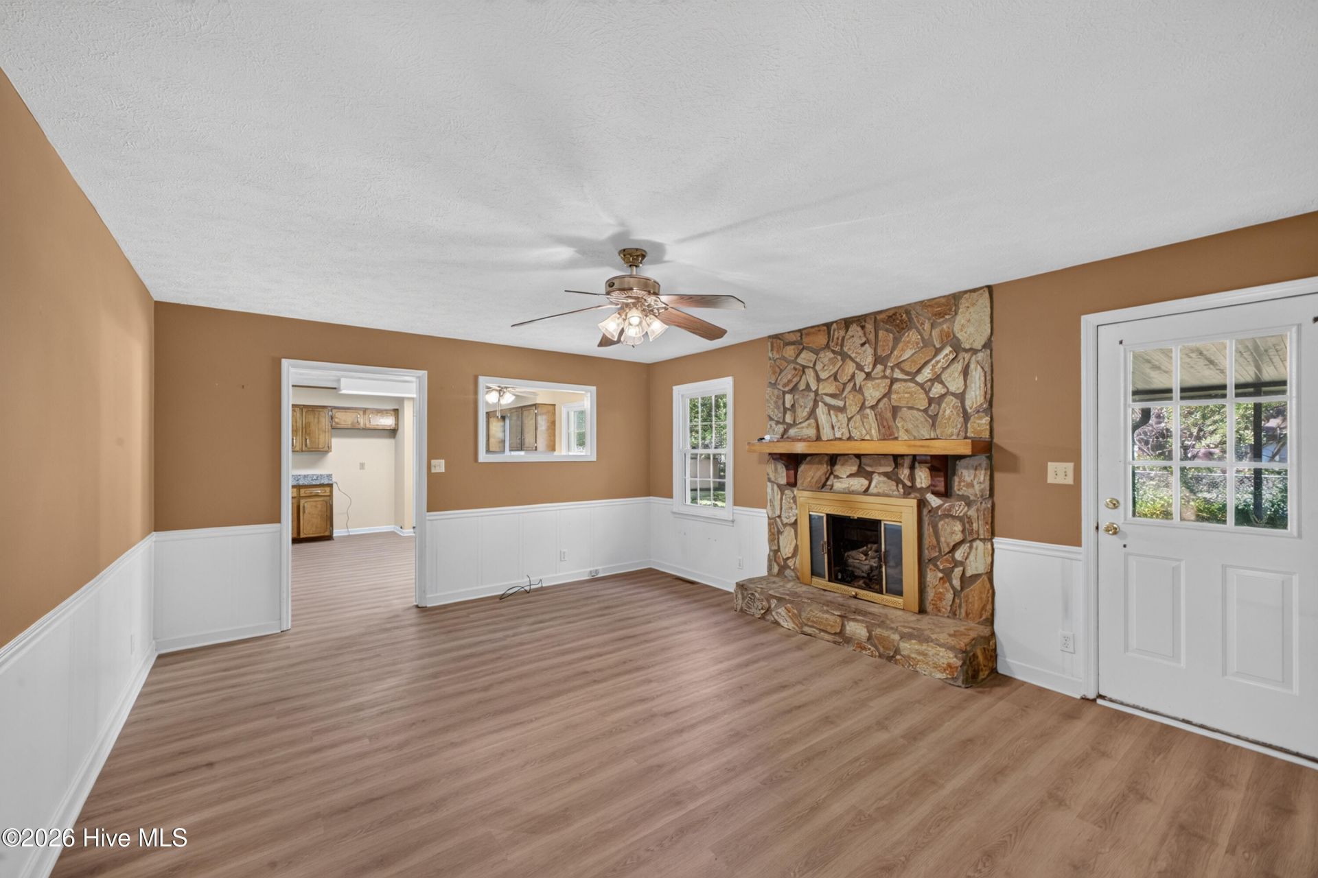 1720 Pine Log Road Photo 11