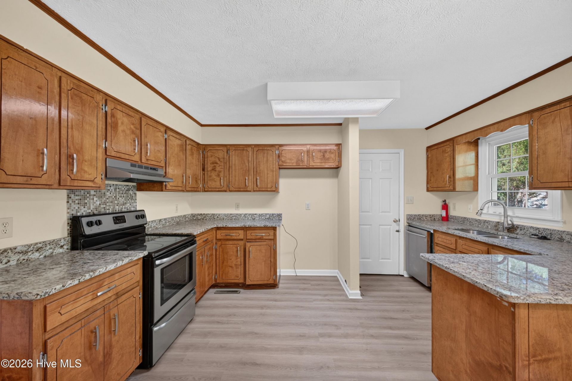 1720 Pine Log Road Photo 14