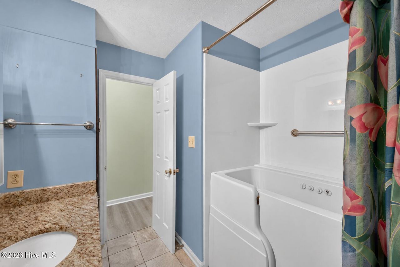 1720 Pine Log Road Photo 20