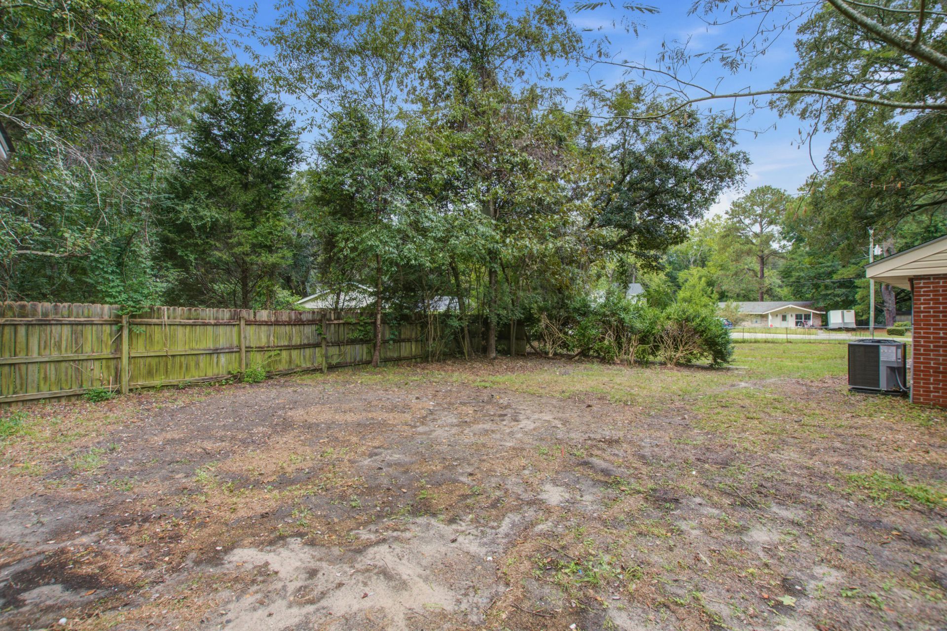3285 Peyton Street Photo 31