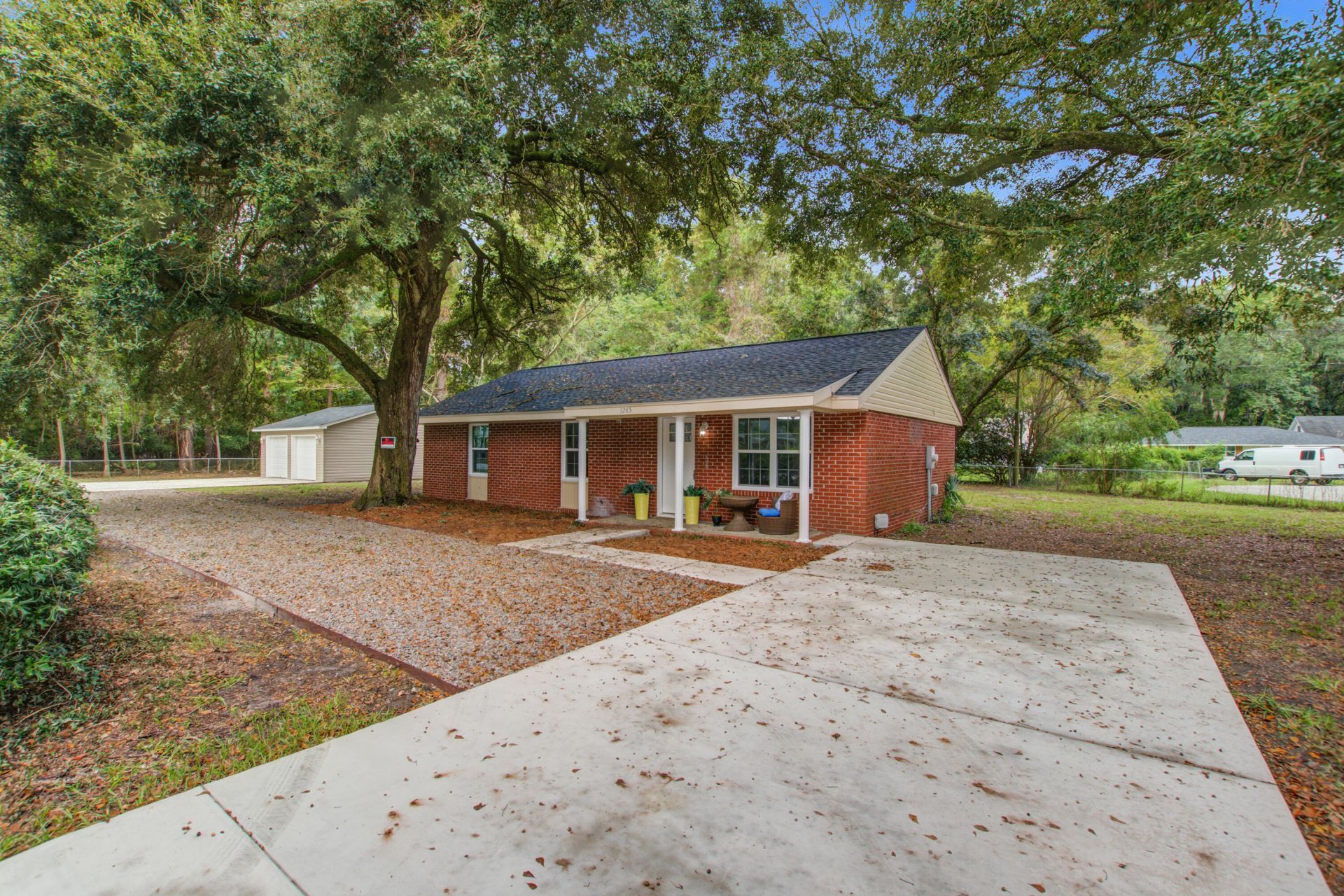 3285 Peyton Street Photo 34