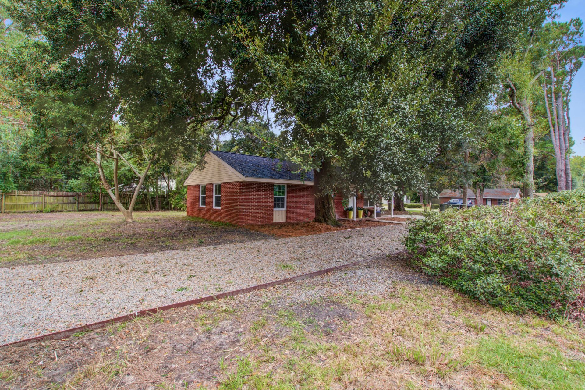 3285 Peyton Street Photo 35
