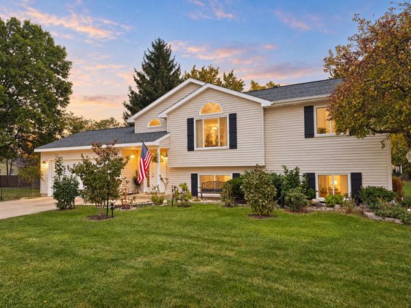 5226 Mulligan Drive SW, Wyoming, MI 49509