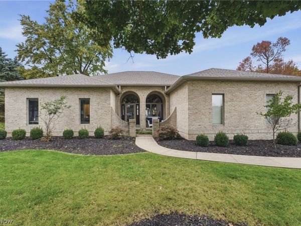 4609 Kingsrow Avenue NW, Canton, OH 44709